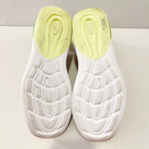 Nike Air Max Axis with Box - Picture 8 of 11